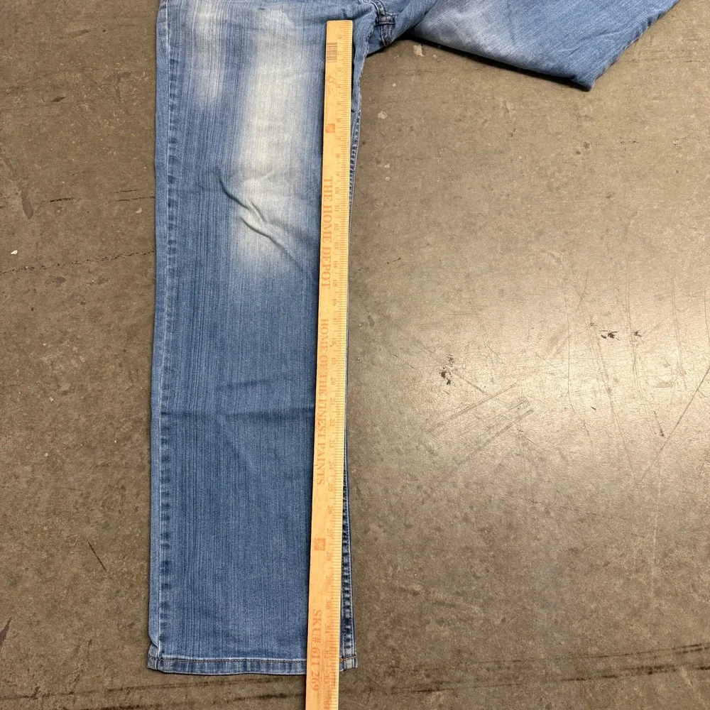 Calvin Klein Jeans Mens 36x34‎ Straight Leg Light Wash Blue Denim Jeans
